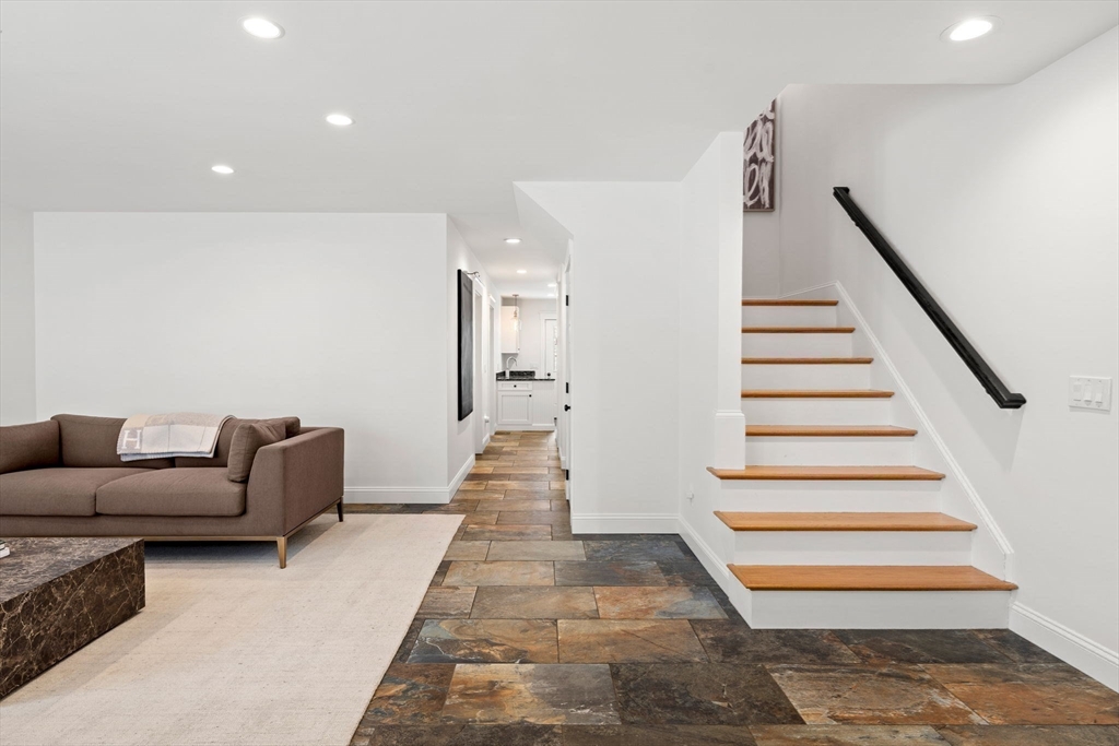 10 Friedenfels Street