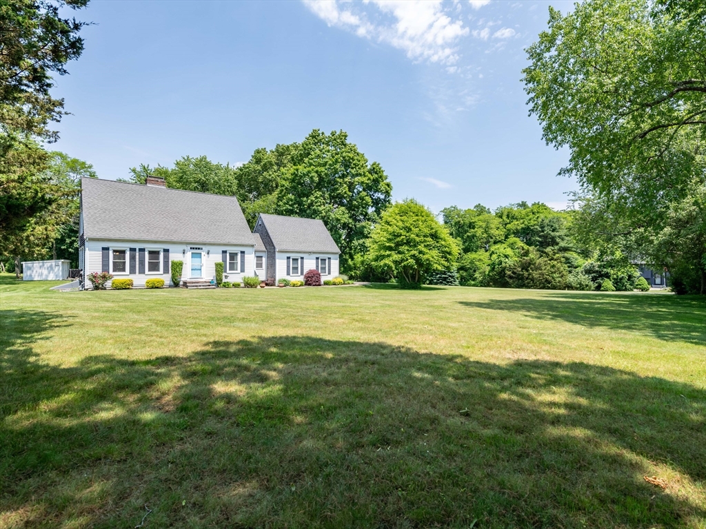 9 Royal Wood Ln