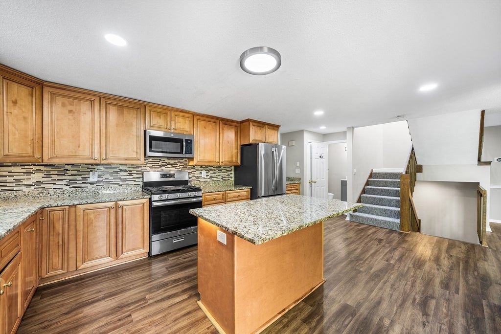 72 E Bluff Rd #72, Ashland, MA, 72 E Bluff Rd #72, Ashland, MA Photo #14