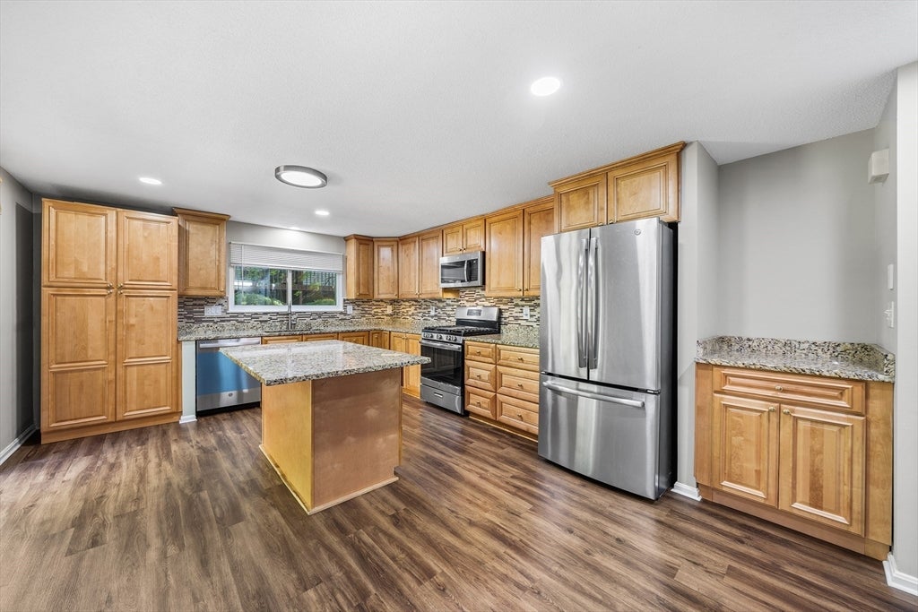 72 E Bluff Rd #72, Ashland, MA, 72 E Bluff Rd #72, Ashland, MA Photo #13