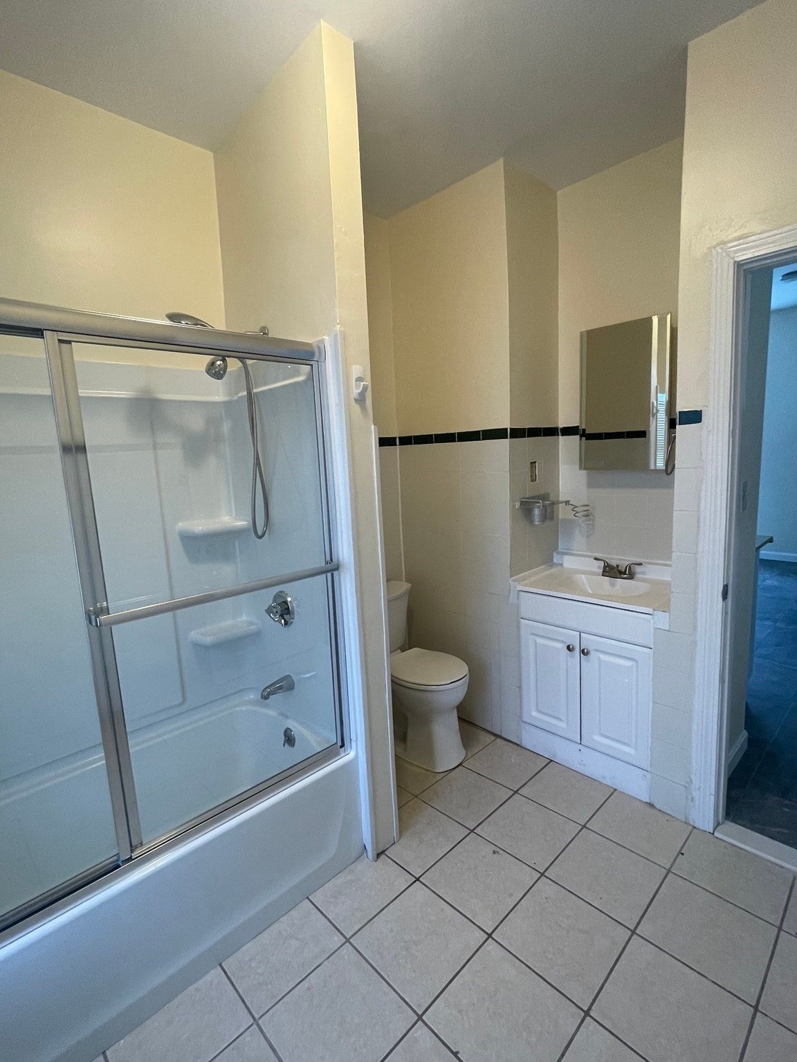 1 Glidden Ave #3, Lowell, MA, 1 Glidden Ave #3, Lowell, MA Photo #6
