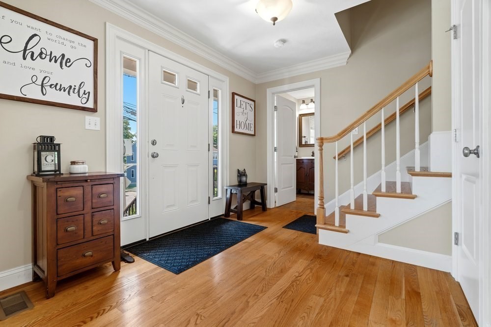 38 Woodley Ave