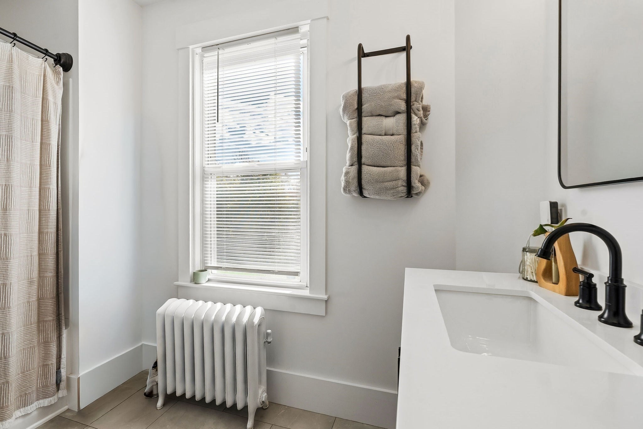 64 Mooreland Ave, Leominster, MA, 64 Mooreland Ave, Leominster, MA Photo #8
