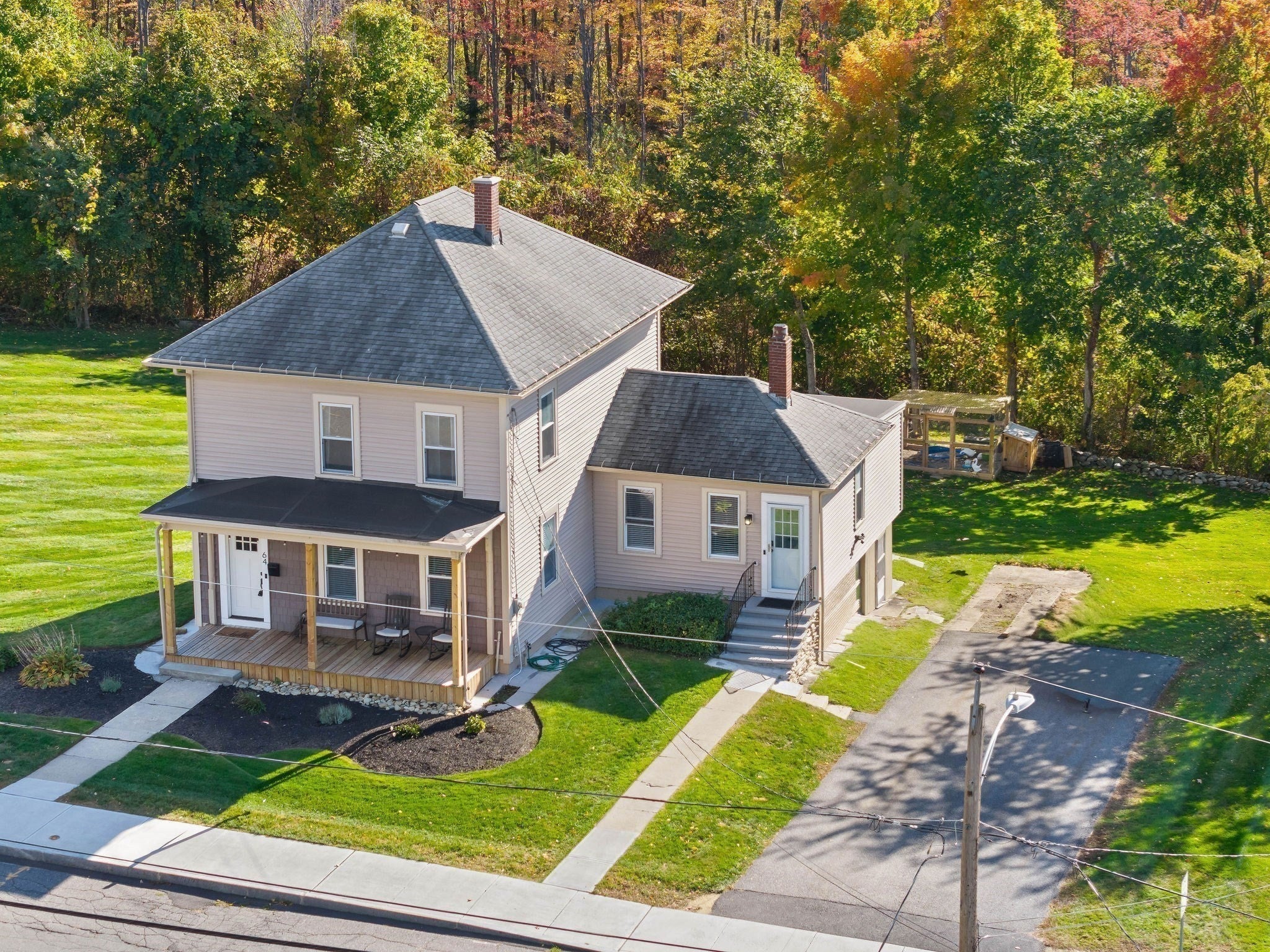 64 Mooreland Ave, Leominster MA 01453