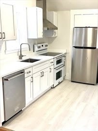 15 Linden Pl 3rd Flr