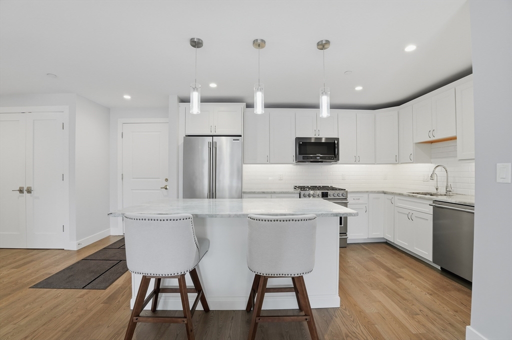 9 Independence Ave 102