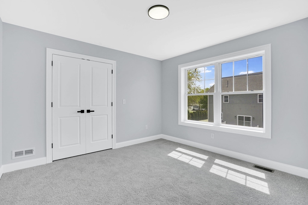 57 America St, Chicopee, MA Photo #18