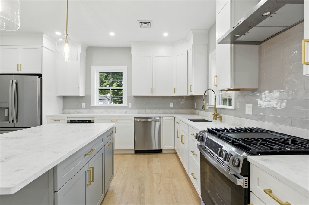 11 Washington Street 7