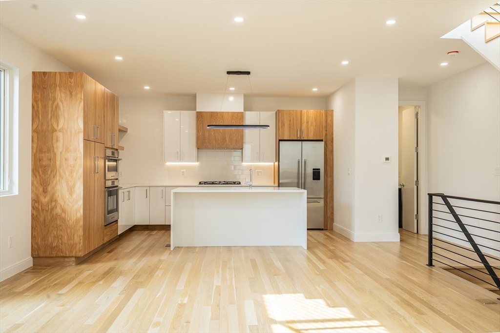93 Griswold St 93