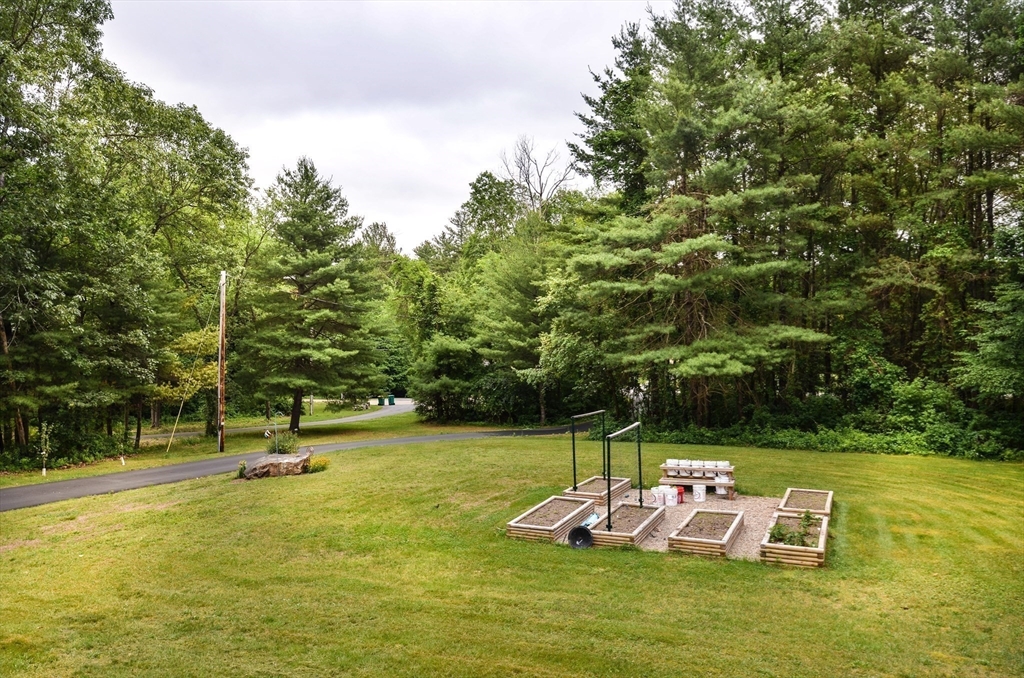 169 Lyman Rd