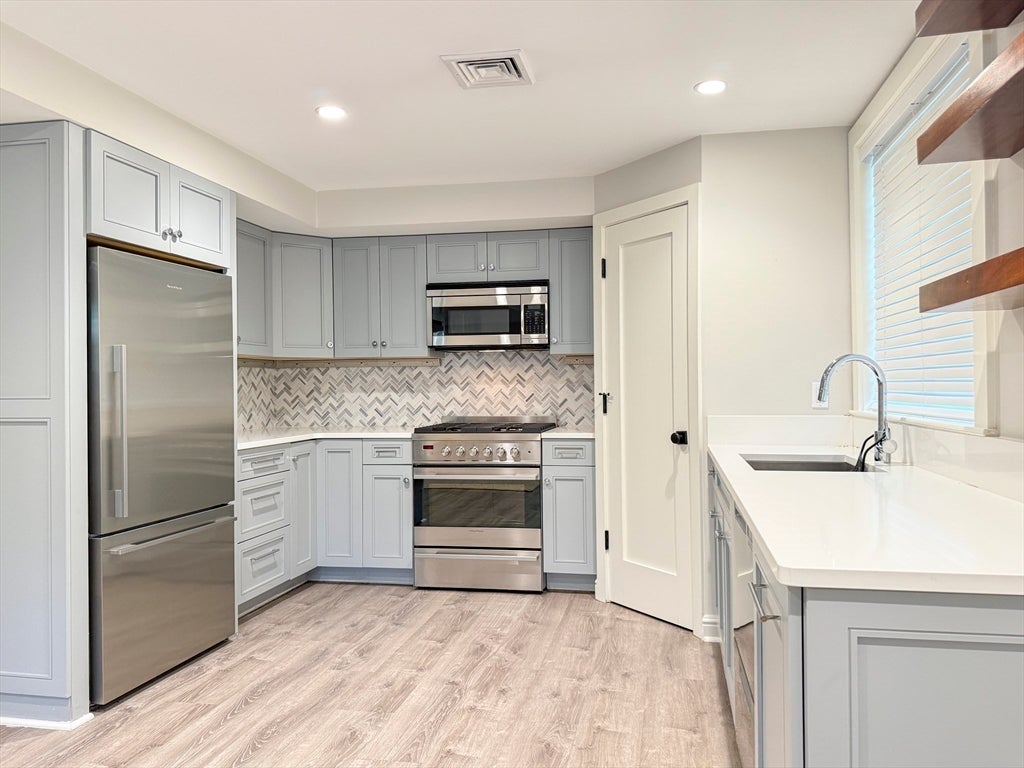 35 Willard St, Cambridge, MA, 35 Willard St, Cambridge, MA Photo #26