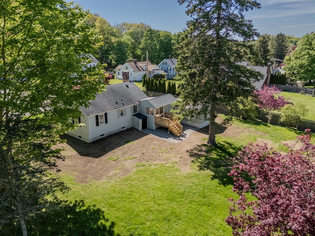 20 Francis Ave