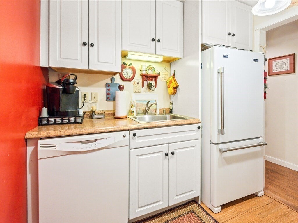 75 Huntoon Memorial Hwy #2-2, Leicester, MA, 75 Huntoon Memorial Hwy #2-2, Leicester, MA Photo #9
