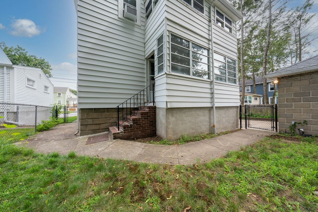 63-65 Evans St