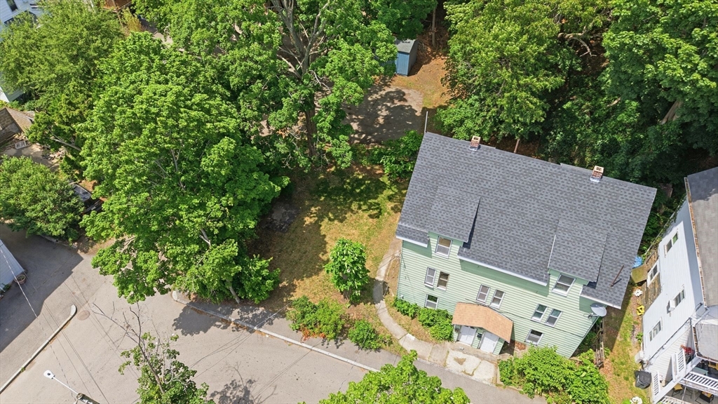 18 Prout St