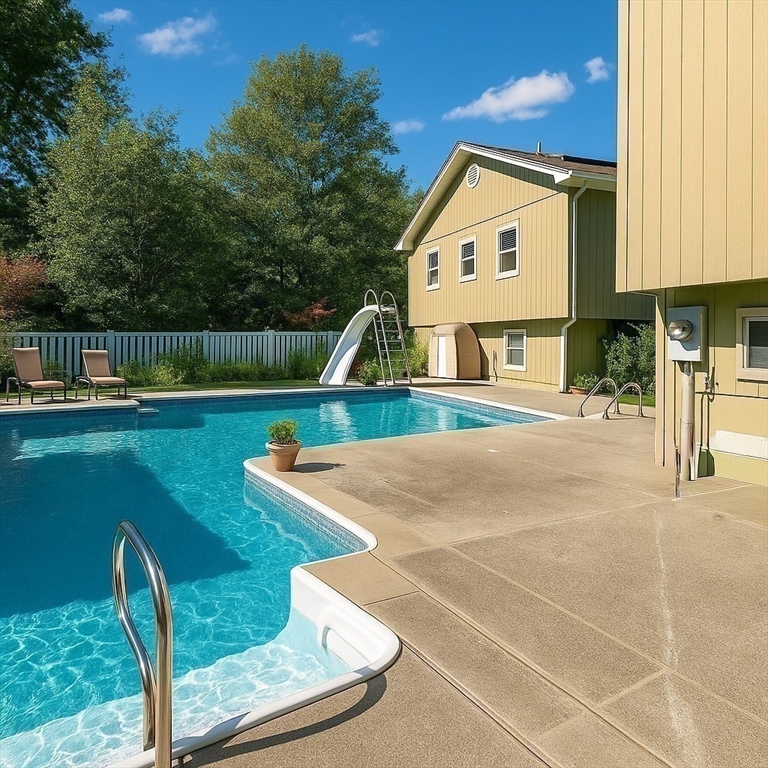 6 Gary Dr