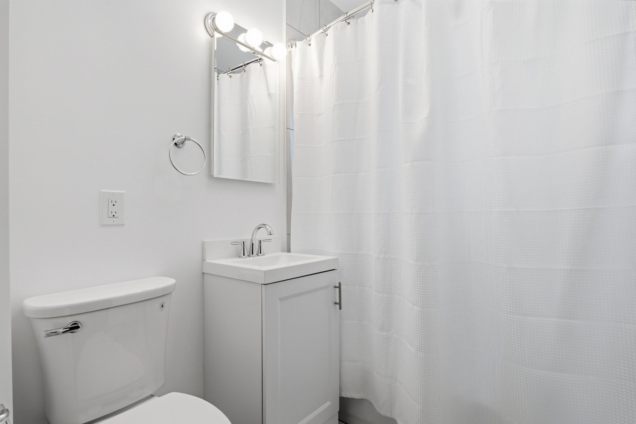 52 Oliver St #2, Everett, MA Photo #16