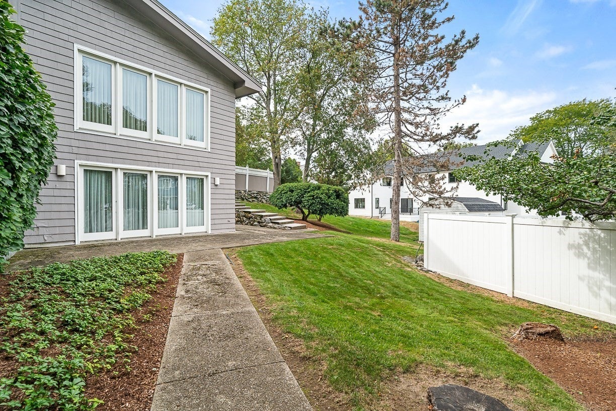 17 Trinity Road, Winchester, MA Photo #41