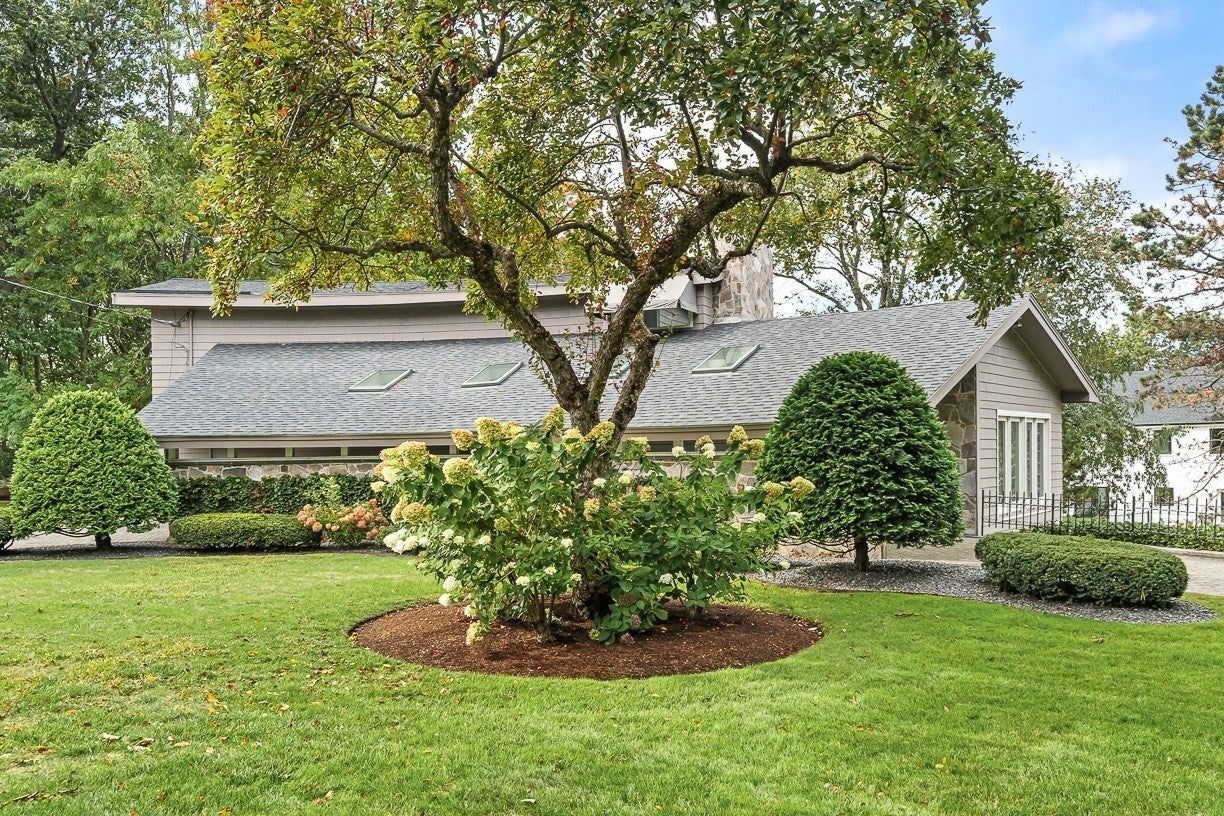 17 Trinity Road, Winchester, MA Photo #40