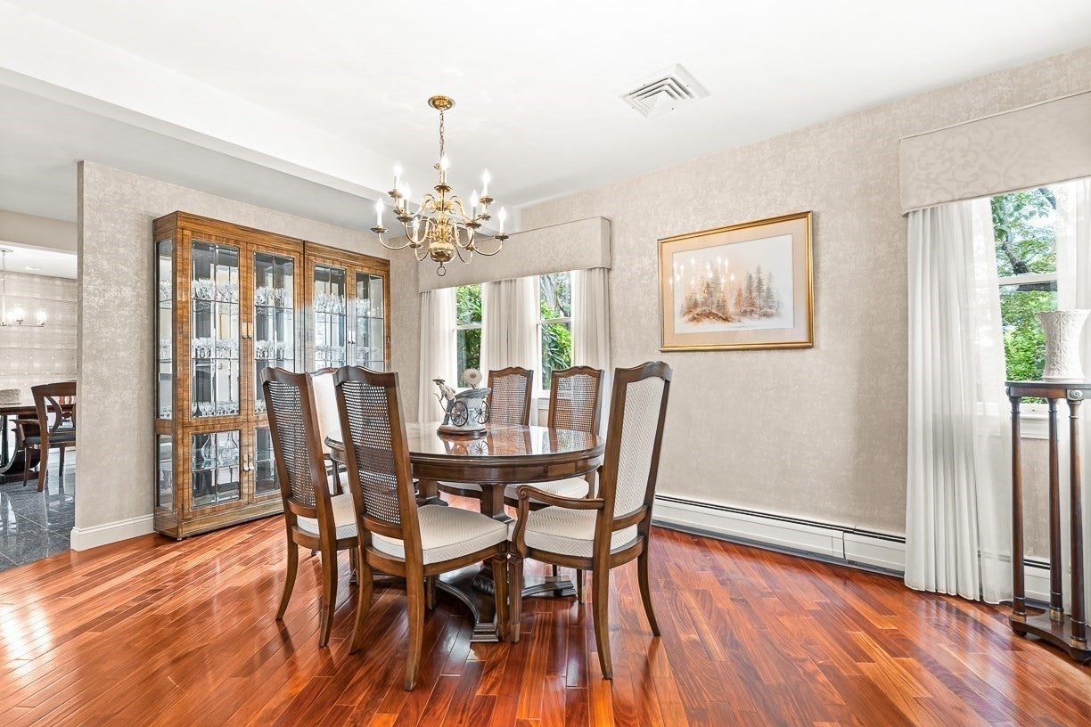 17 Trinity Road, Winchester, MA Photo #20
