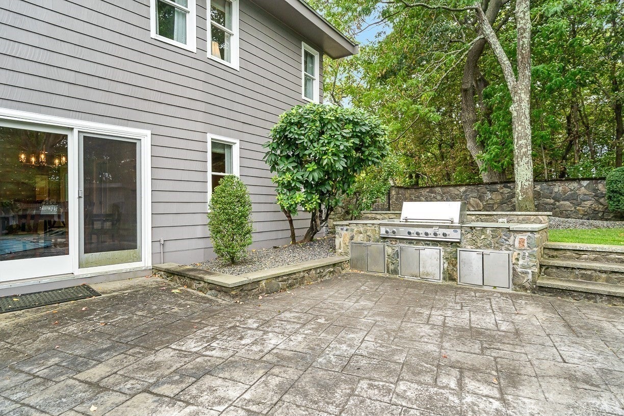 17 Trinity Road, Winchester, MA Photo #34