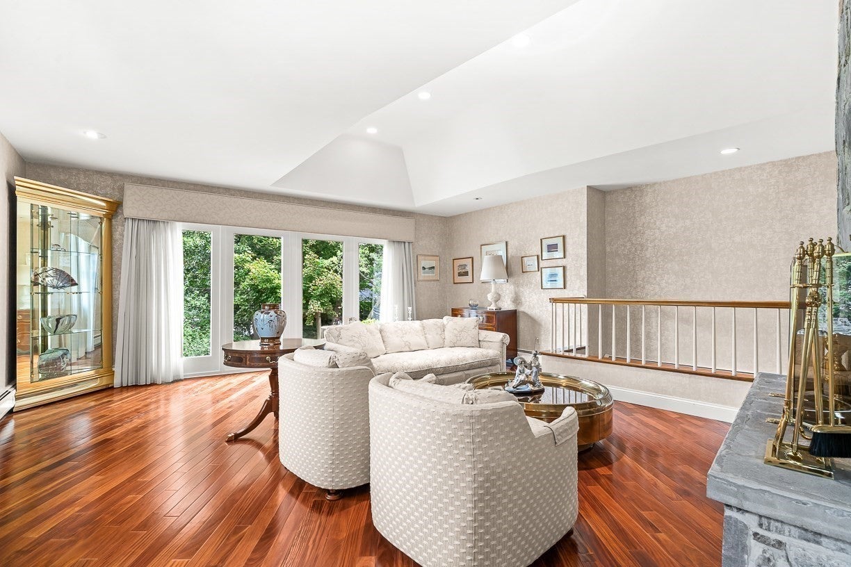 17 Trinity Road, Winchester, MA Photo #10