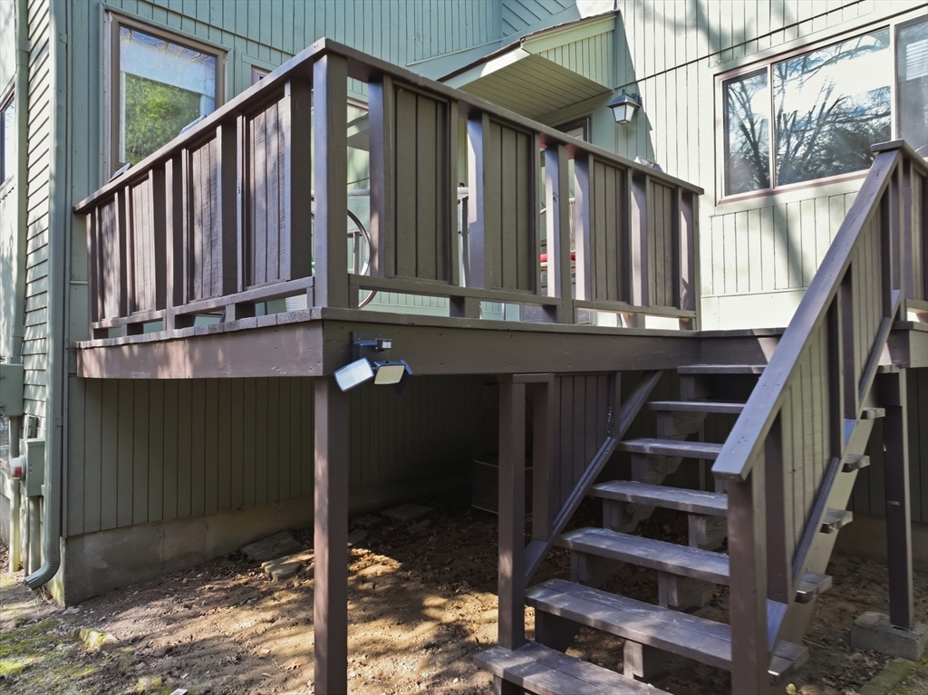 111 Leland Farm Road 111