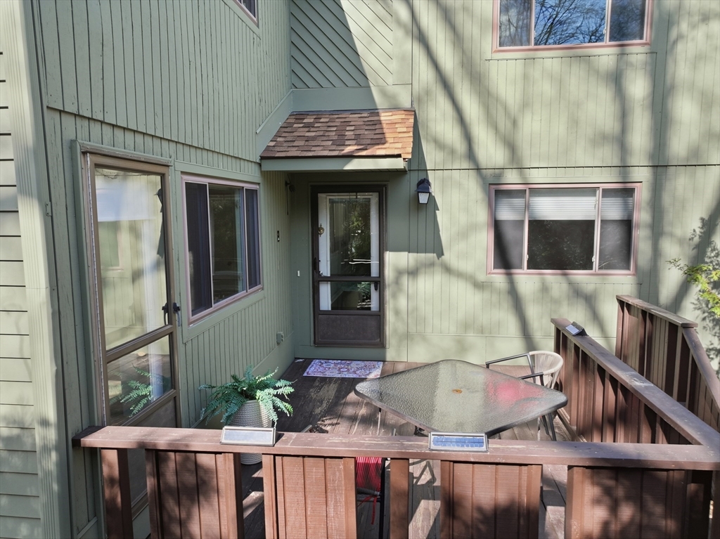 111 Leland Farm Road 111