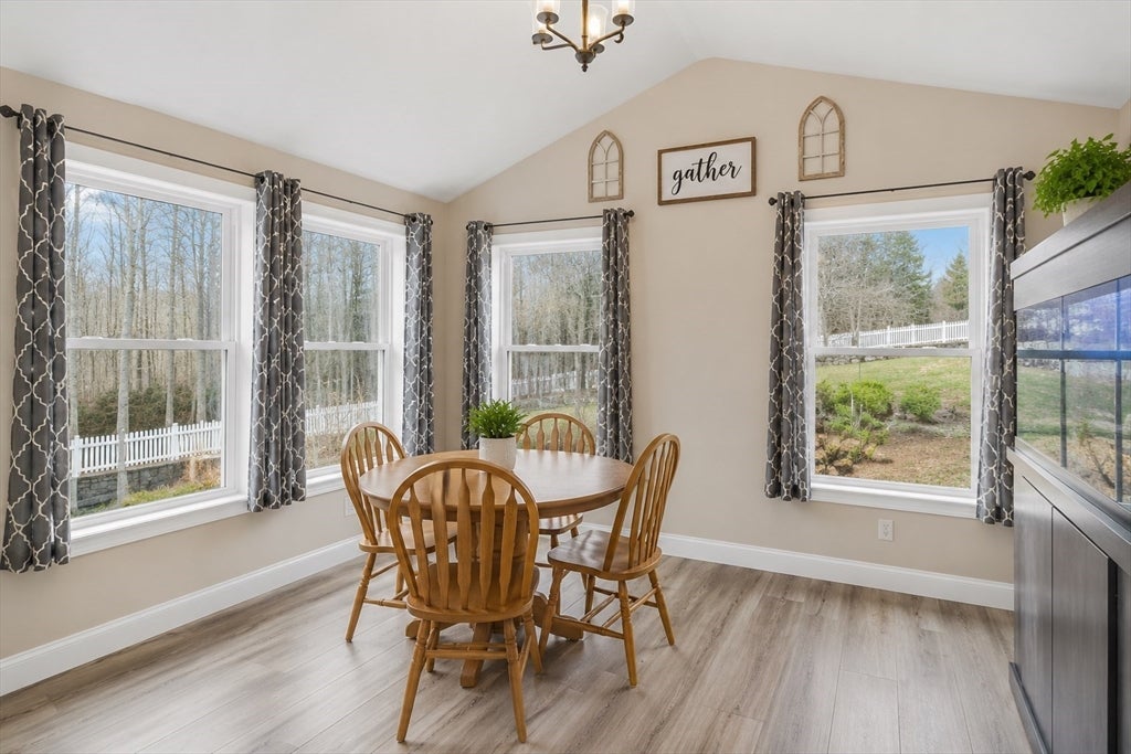 97 Timber Ridge Dr, Milford, NH Photo #9