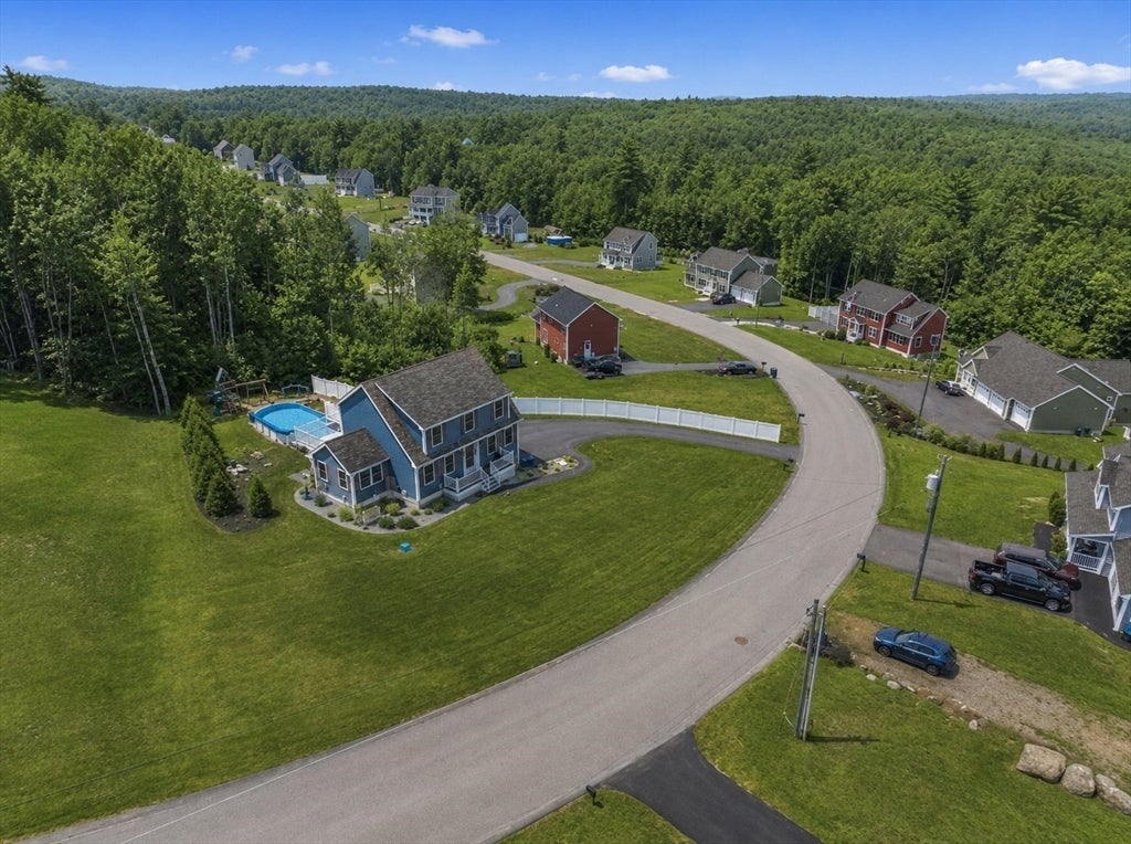 97 Timber Ridge Dr, Milford, NH Photo #3