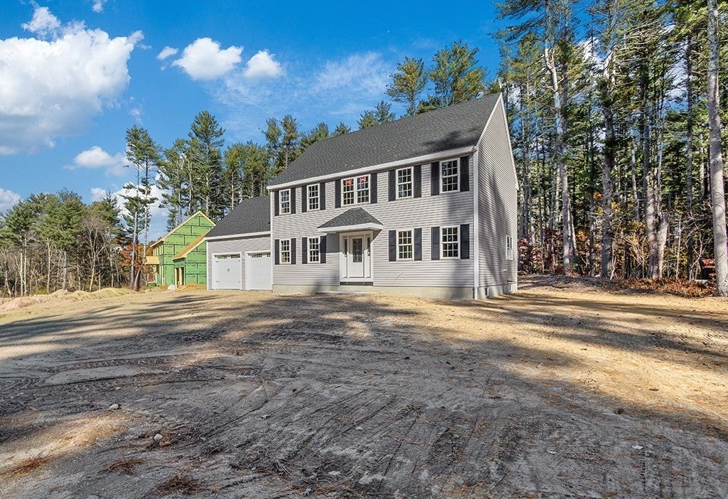 1 Burr Trail Cir