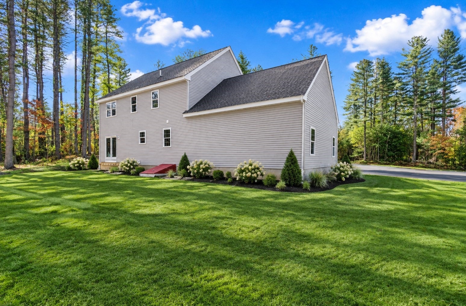 1 Burr Trail Cir, Bellingham, MA, 1 Burr Trail Cir, Bellingham, MA Photo #12