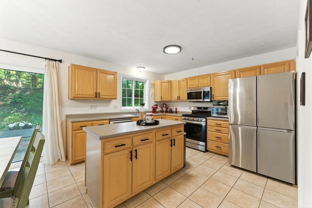 38 Georgetowne Dr 0