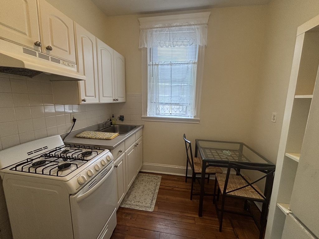 69 Park Dr 22