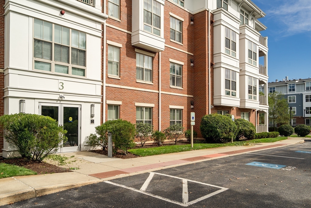 3 Repton Cir 3401