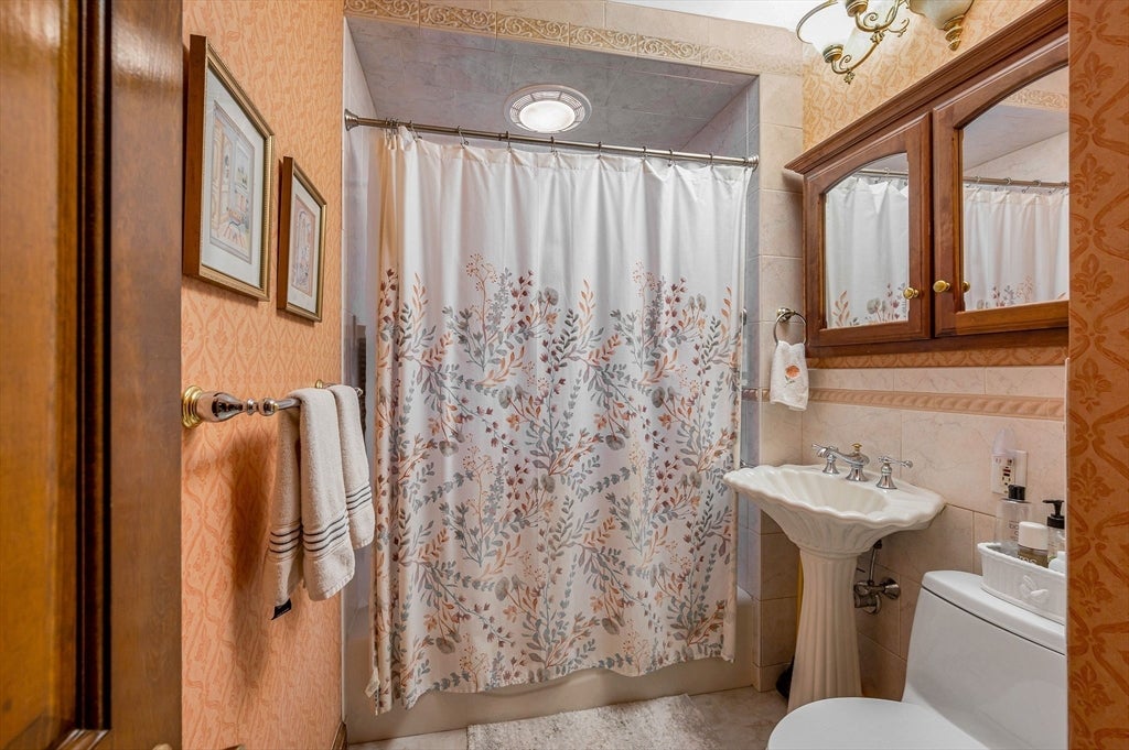 153 Eleventh ST, Lowell, MA, 153 Eleventh ST, Lowell, MA Photo #24