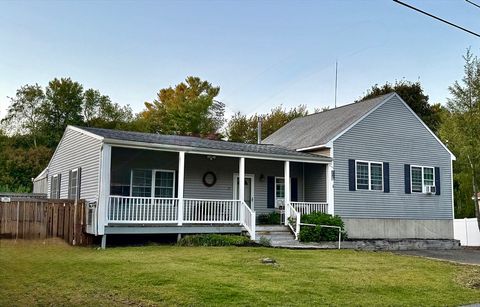27 Mayflower Circle Holden MA 01520