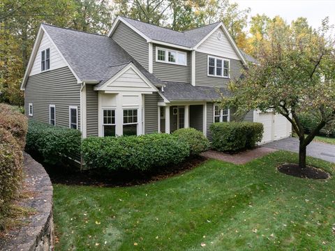 Photo of 22 Mcneil Cir #22, Hopkinton, MA 01748 (MLS # 73445200)