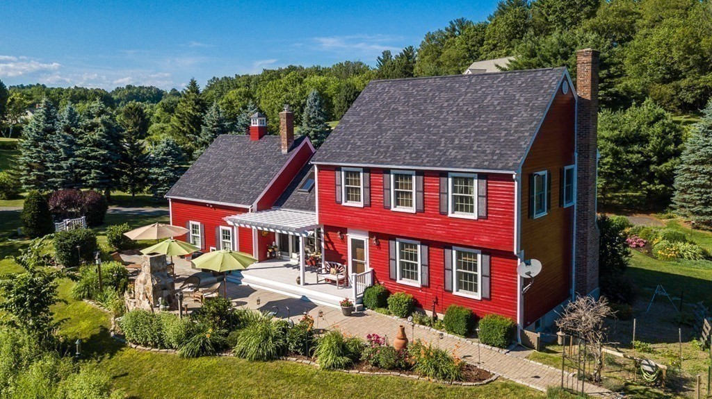 48 Little Pond Rd