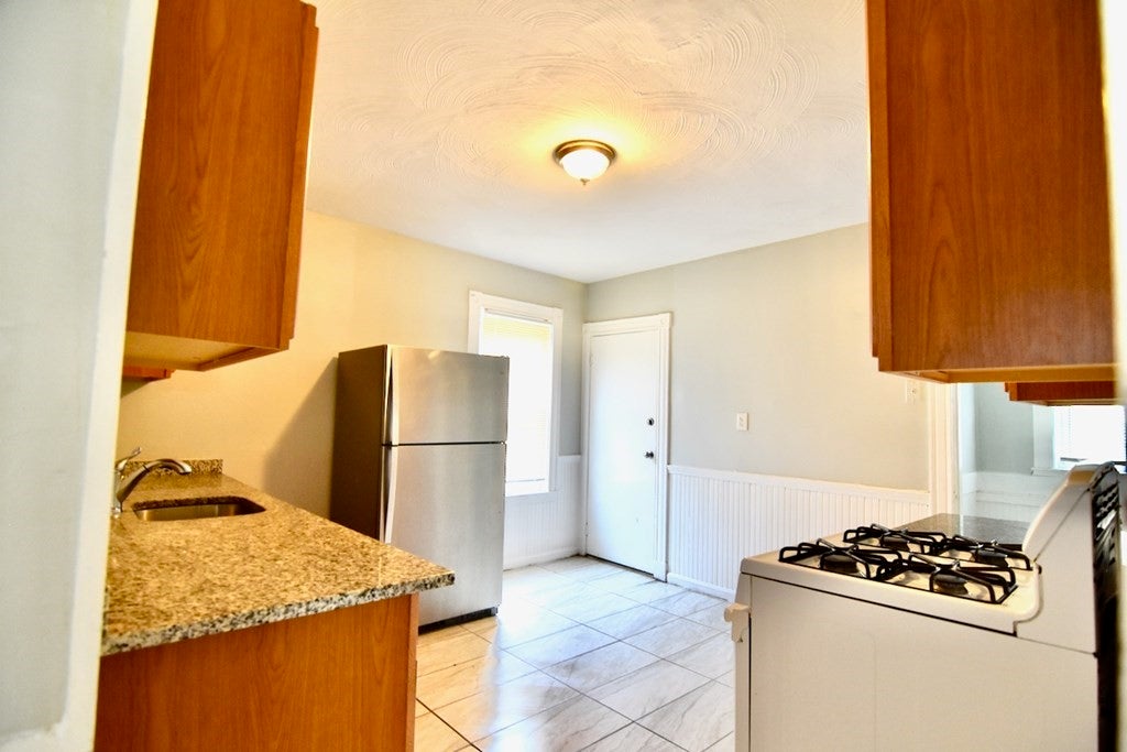 42 Colonial Ave #2, Boston, MA Photo #5