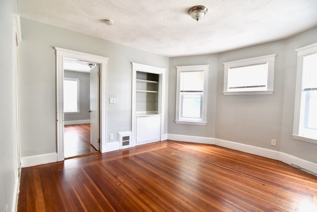 42 Colonial Ave #2, Boston, MA Photo #8