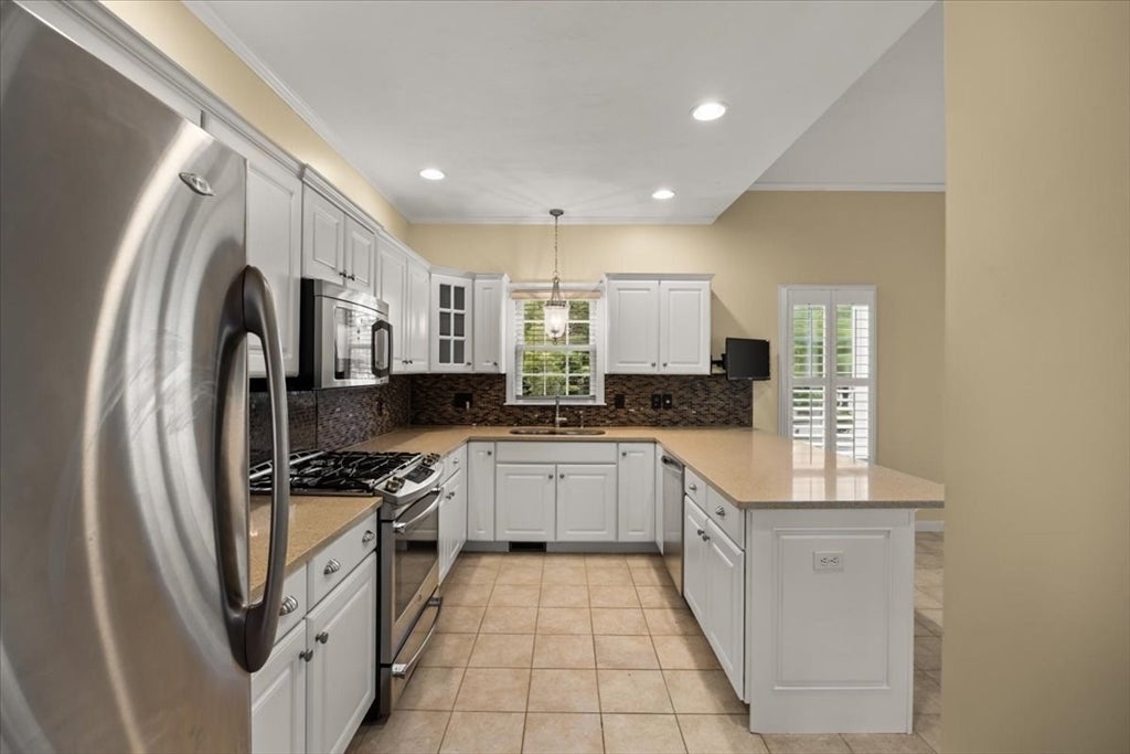 2 Sunflower Drive #2, Raynham, MA, 2 Sunflower Drive #2, Raynham, MA Photo #15