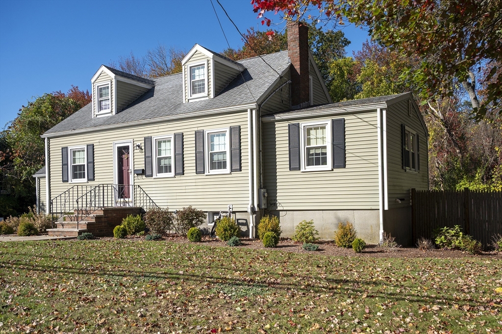 308 Forest St