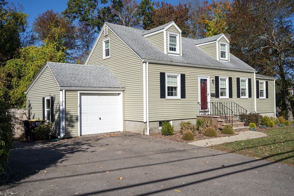 308 Forest St