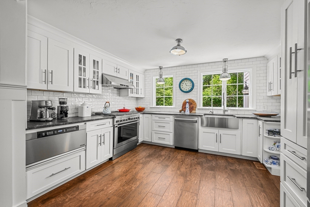 19 Coveview Dr