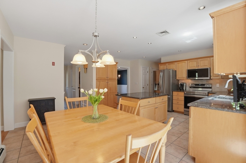 15 Kenneth Drive, Bridgewater, MA Photo #20