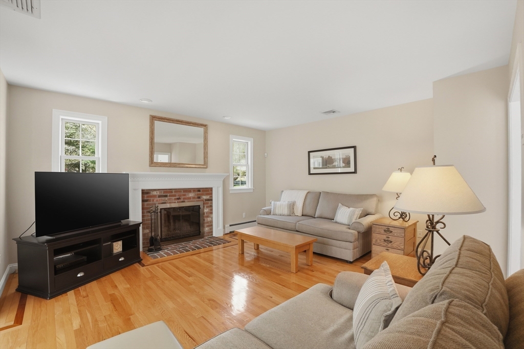 15 Kenneth Drive, Bridgewater, MA Photo #10