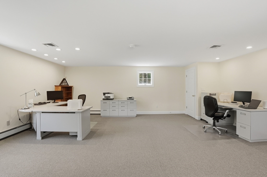 15 Kenneth Drive, Bridgewater, MA Photo #36