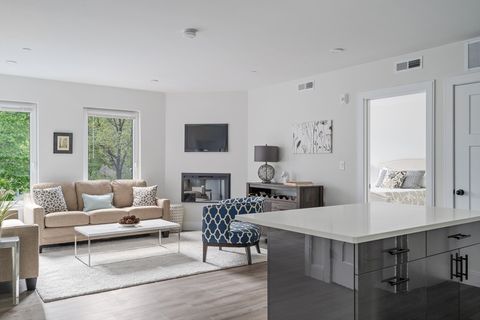 317 Belgrade Ave 201 Boston MA 02131