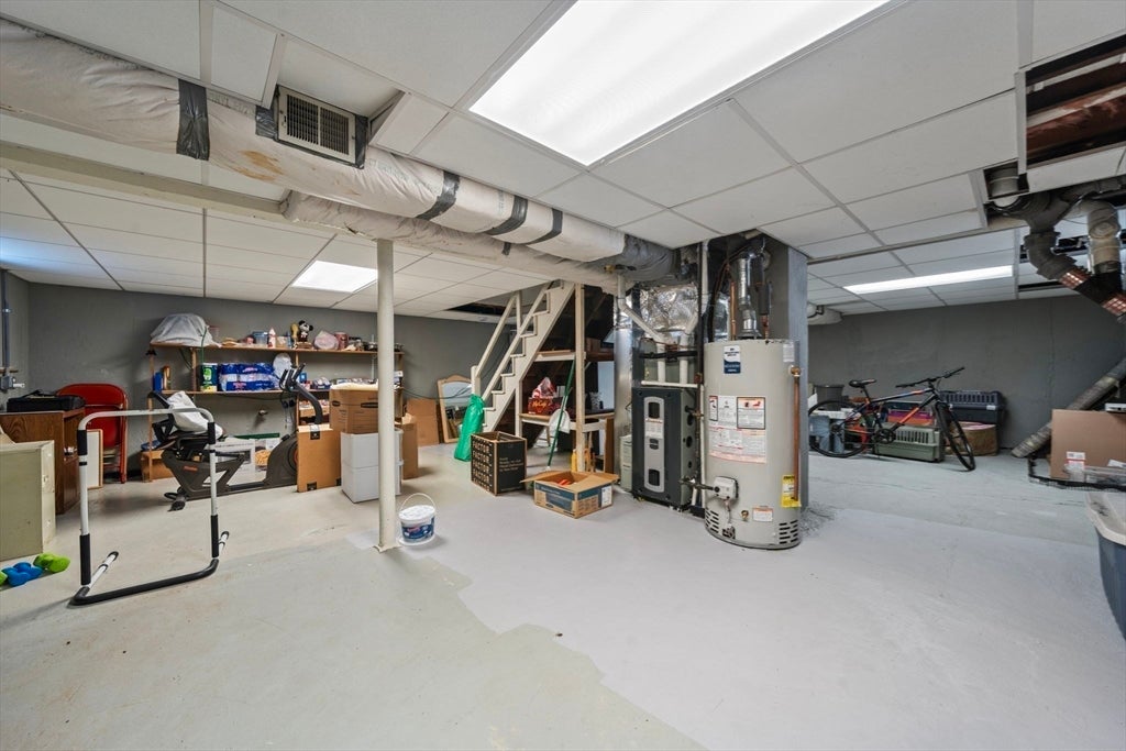 14 Richard Cir, Woburn, MA Photo #35
